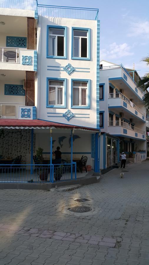 Delphin Hotel Side Exterior photo
